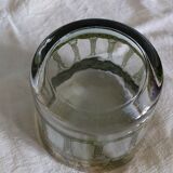 Ancien pot Rince Raisin  en verre  décoré de grappes de raisin