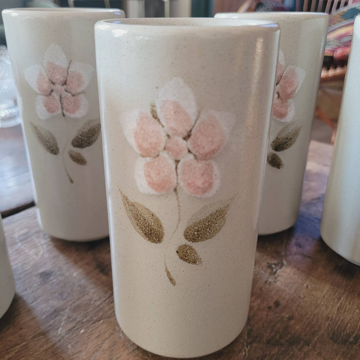 Set of 6 vintage cups