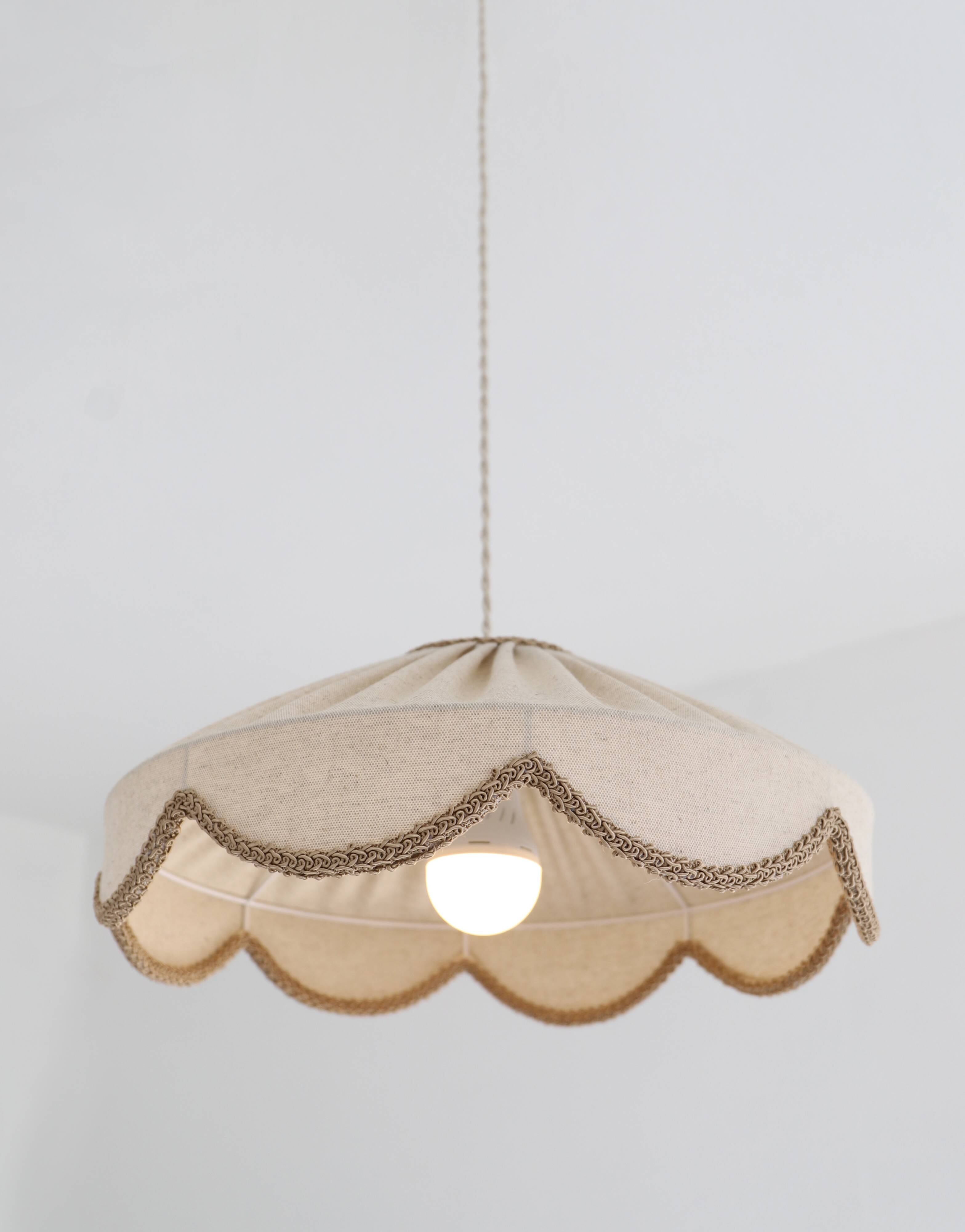 Suspension forme fleur unie "Cosette classic"