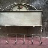 Vintage "towel-bearer" wall-carrier