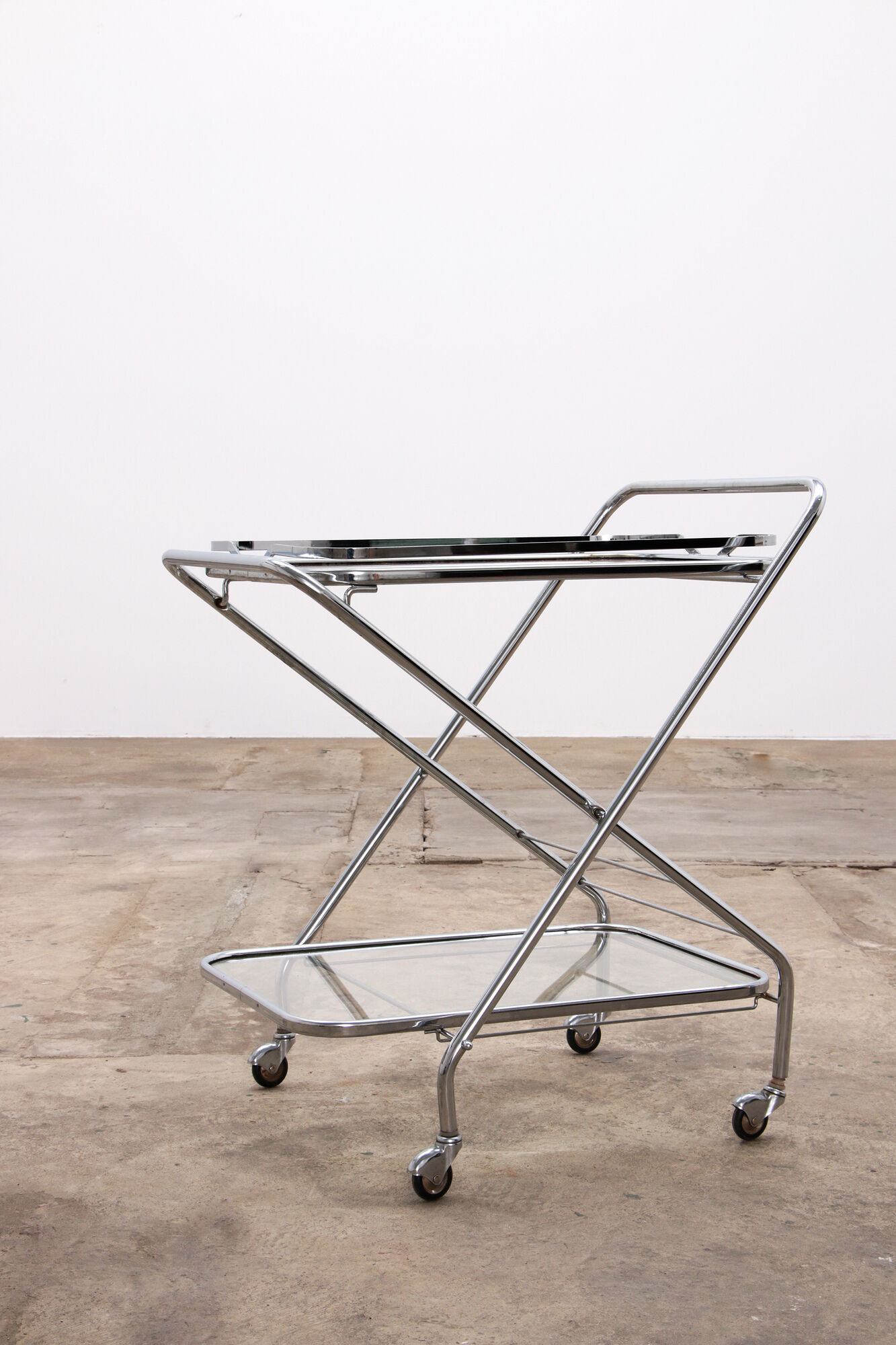 Vintage trolley nice chrome or bar cart, 1960 France.