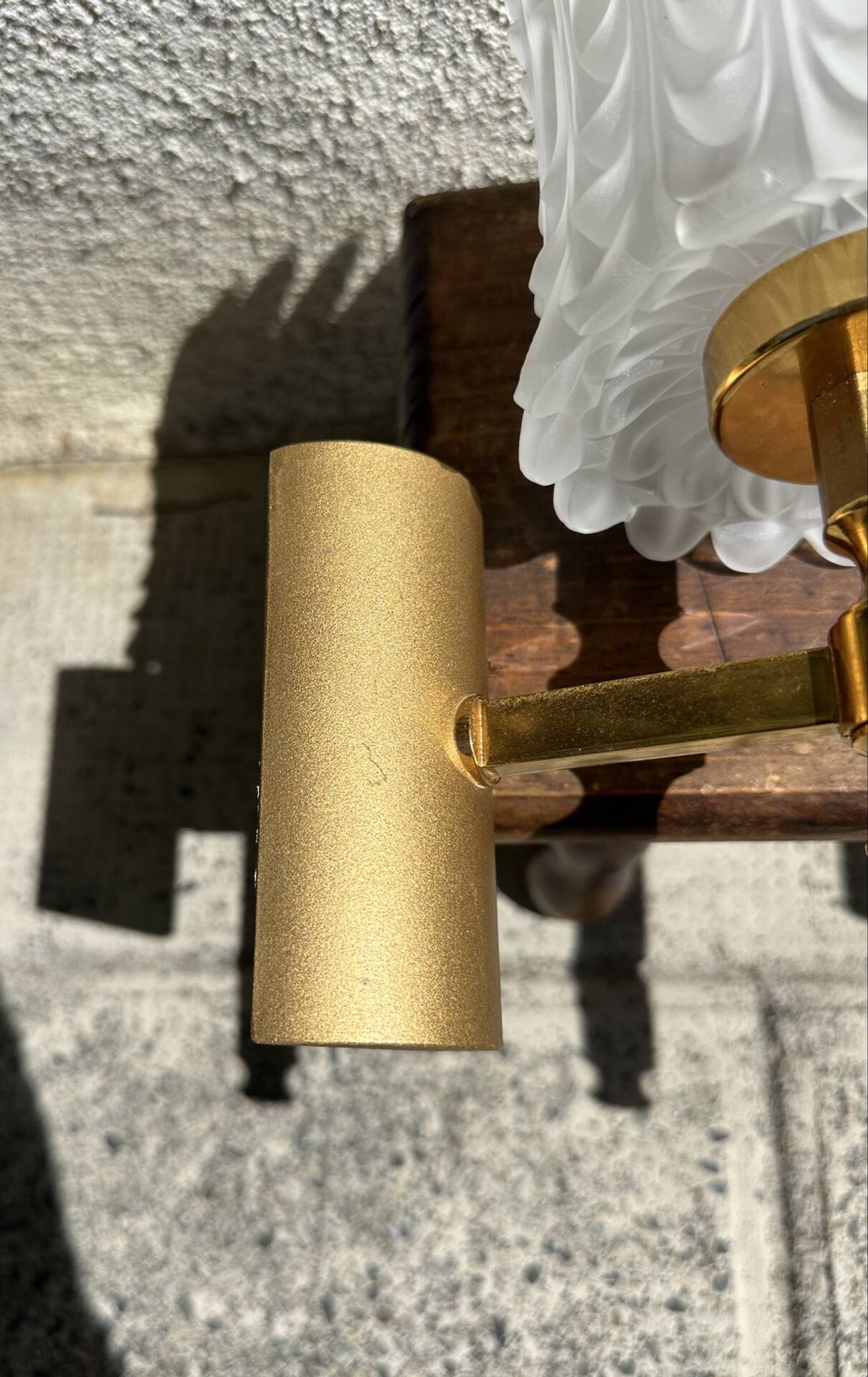 Old pair of wall sconces by Maison Lunel in brass and glass.