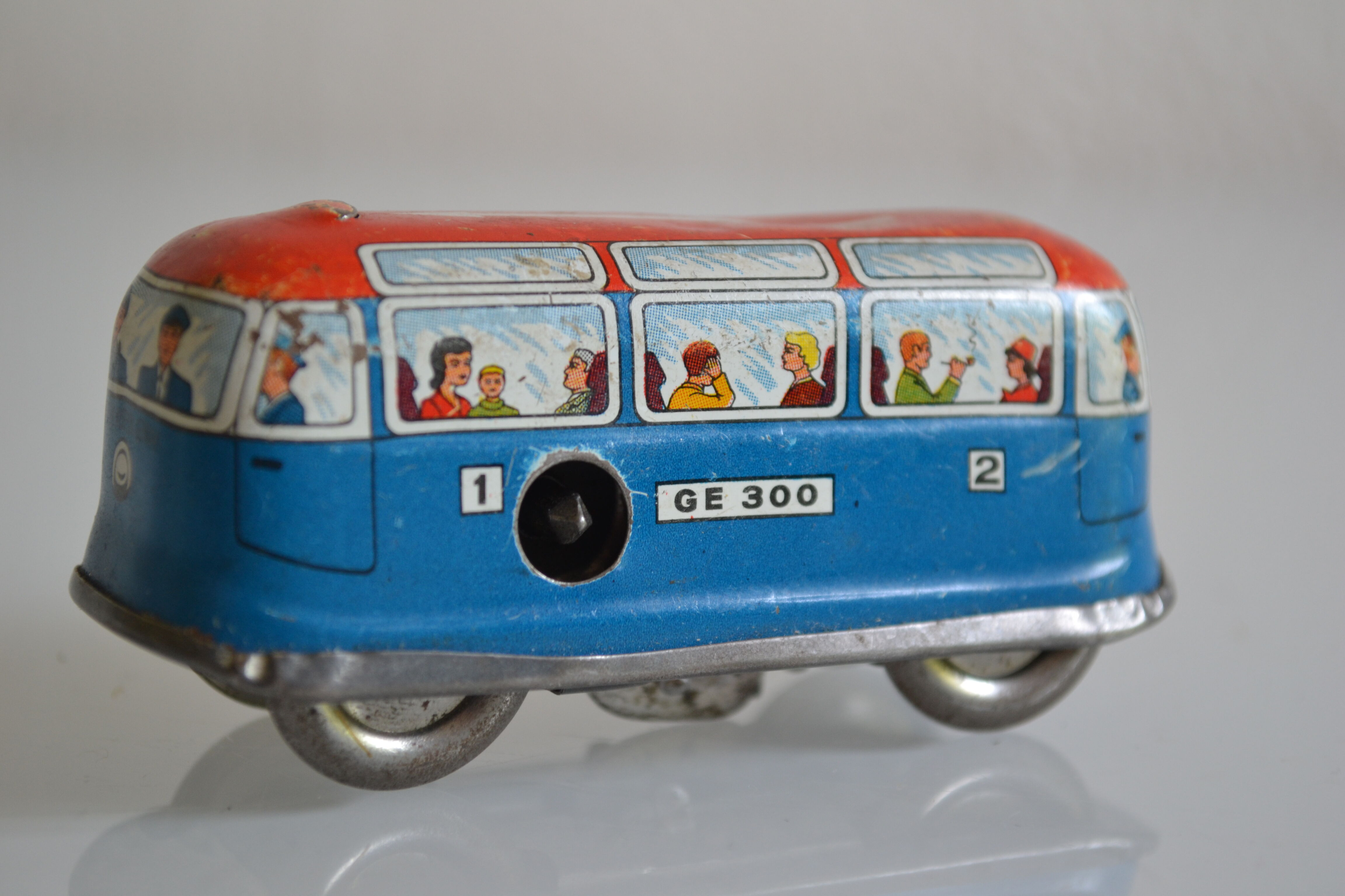 1950 vintage mechanical bus
