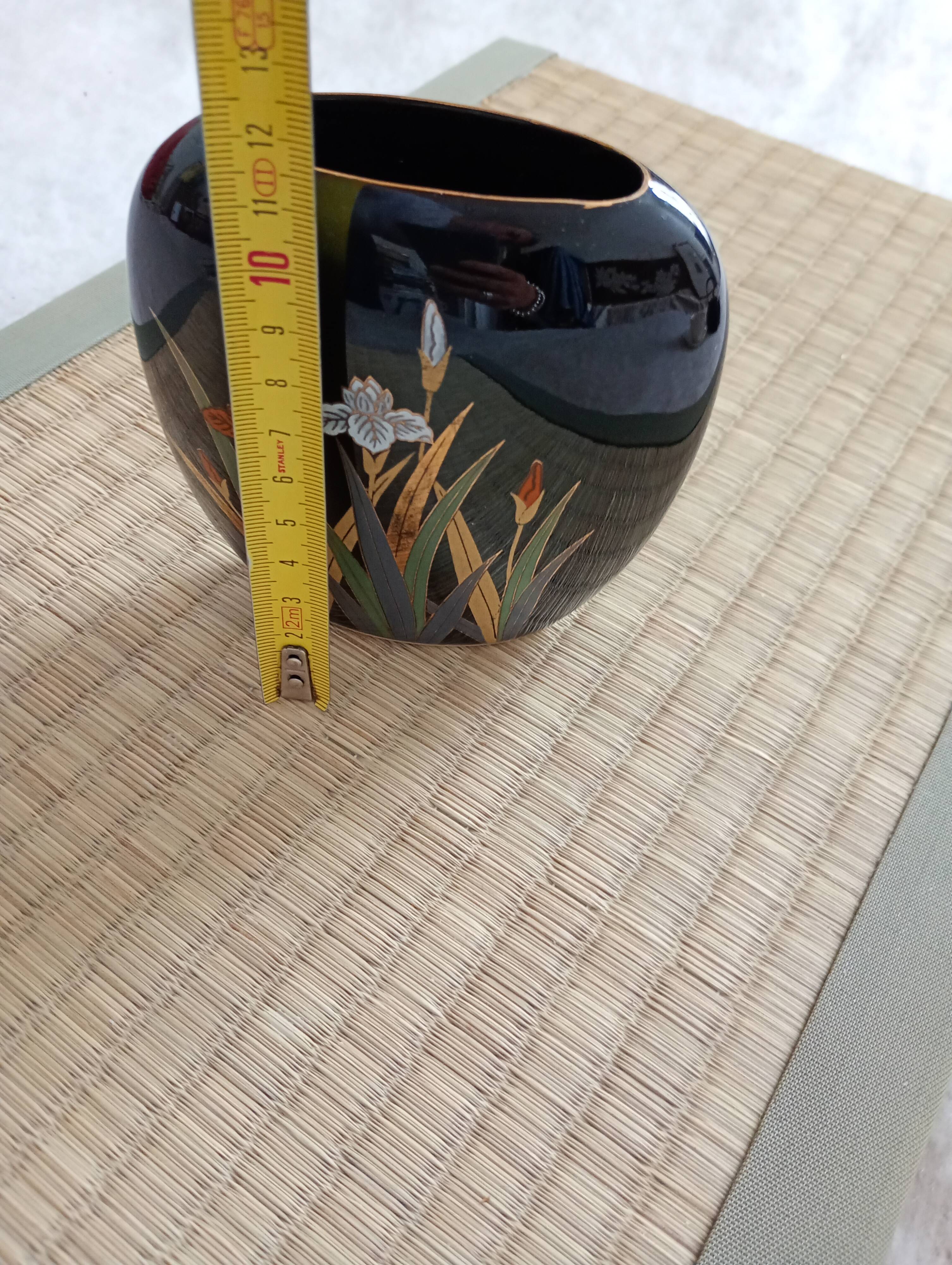 Vase japonais Yamaji à décor d'iris