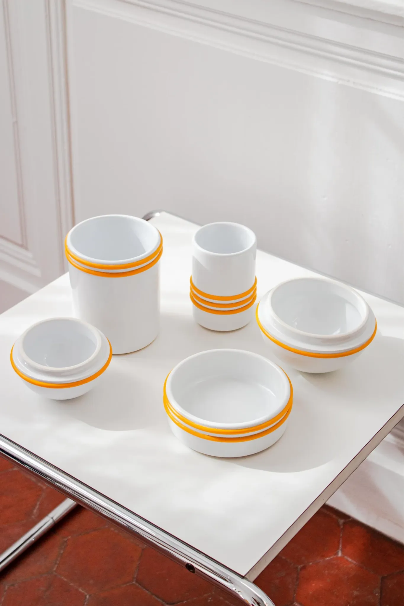 Set of vintage boxes for the bathroom, space age design, faience.