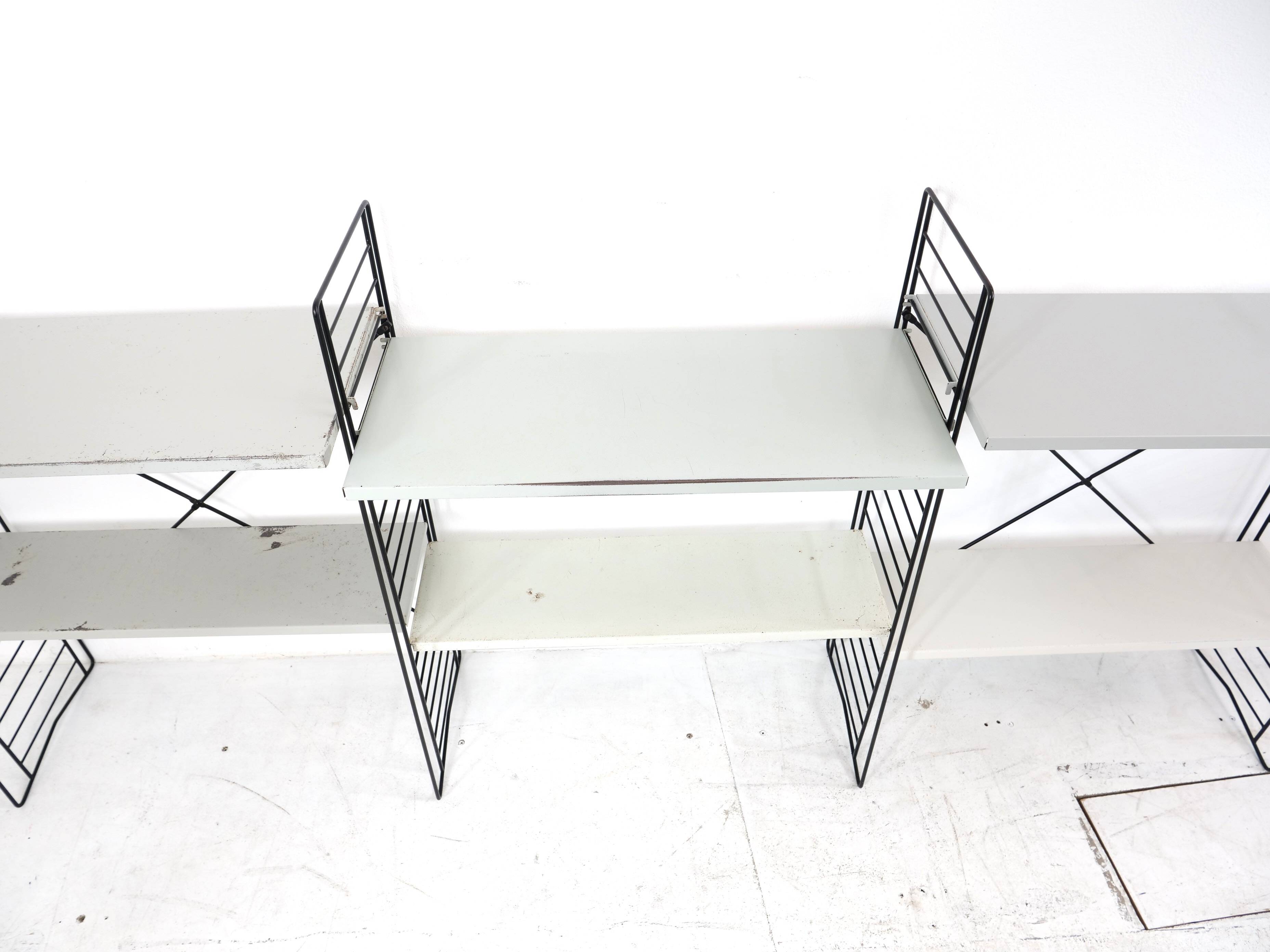 Tomado floor shelf in shades of gray