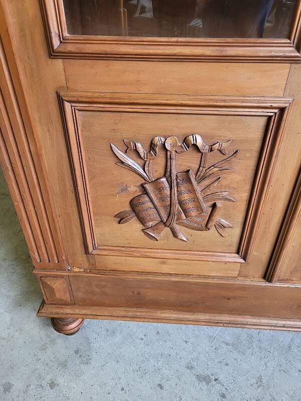 Bookcase showcase 2 doors 1900 in blond walnut