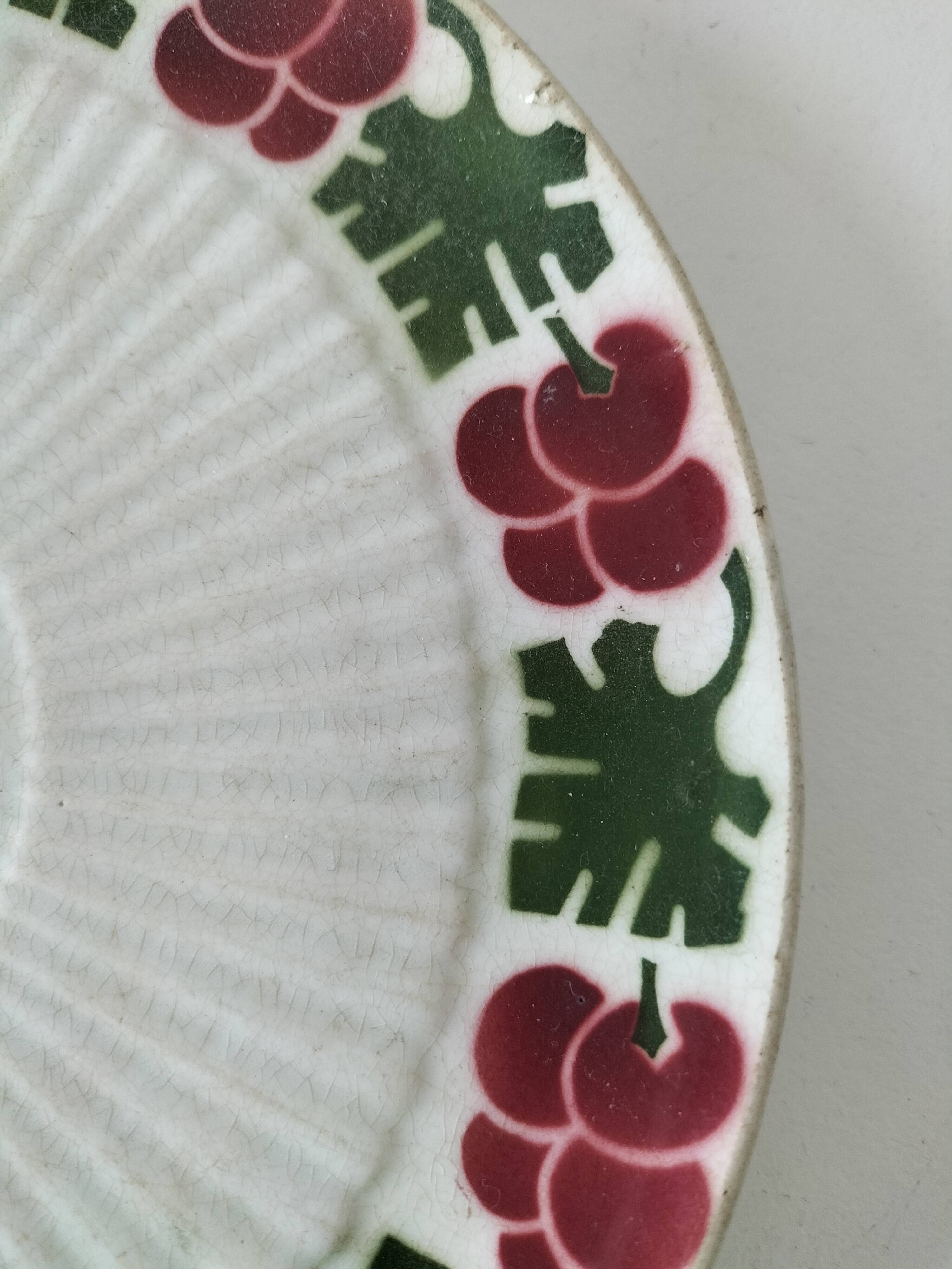 Set of 4 vintage summer fruit dessert plates.