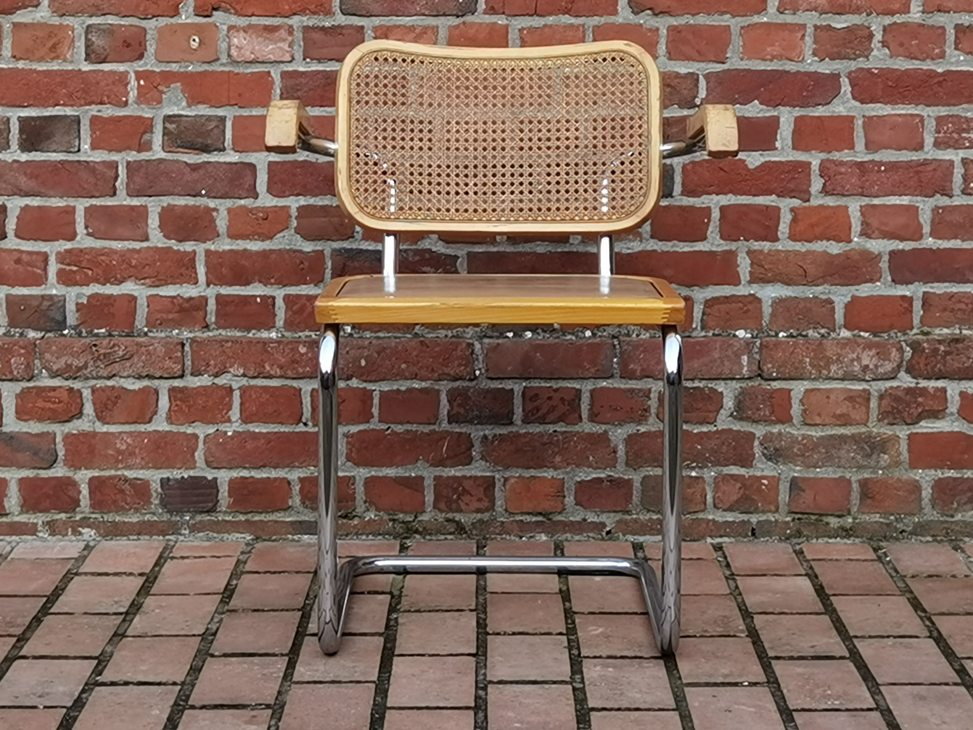 Chair B64 Marcel Breuer