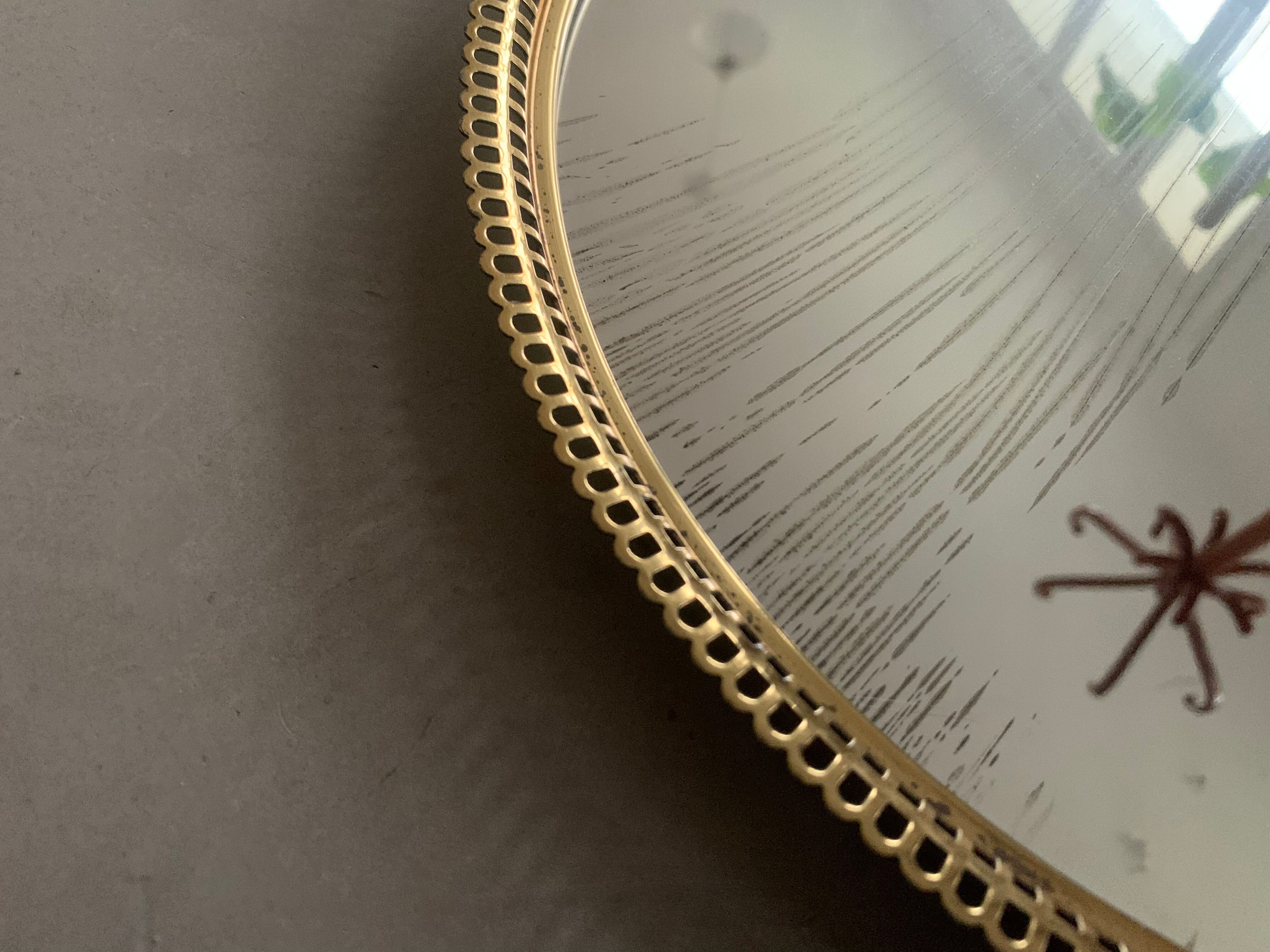 Old gilded round mirror, 33 cm