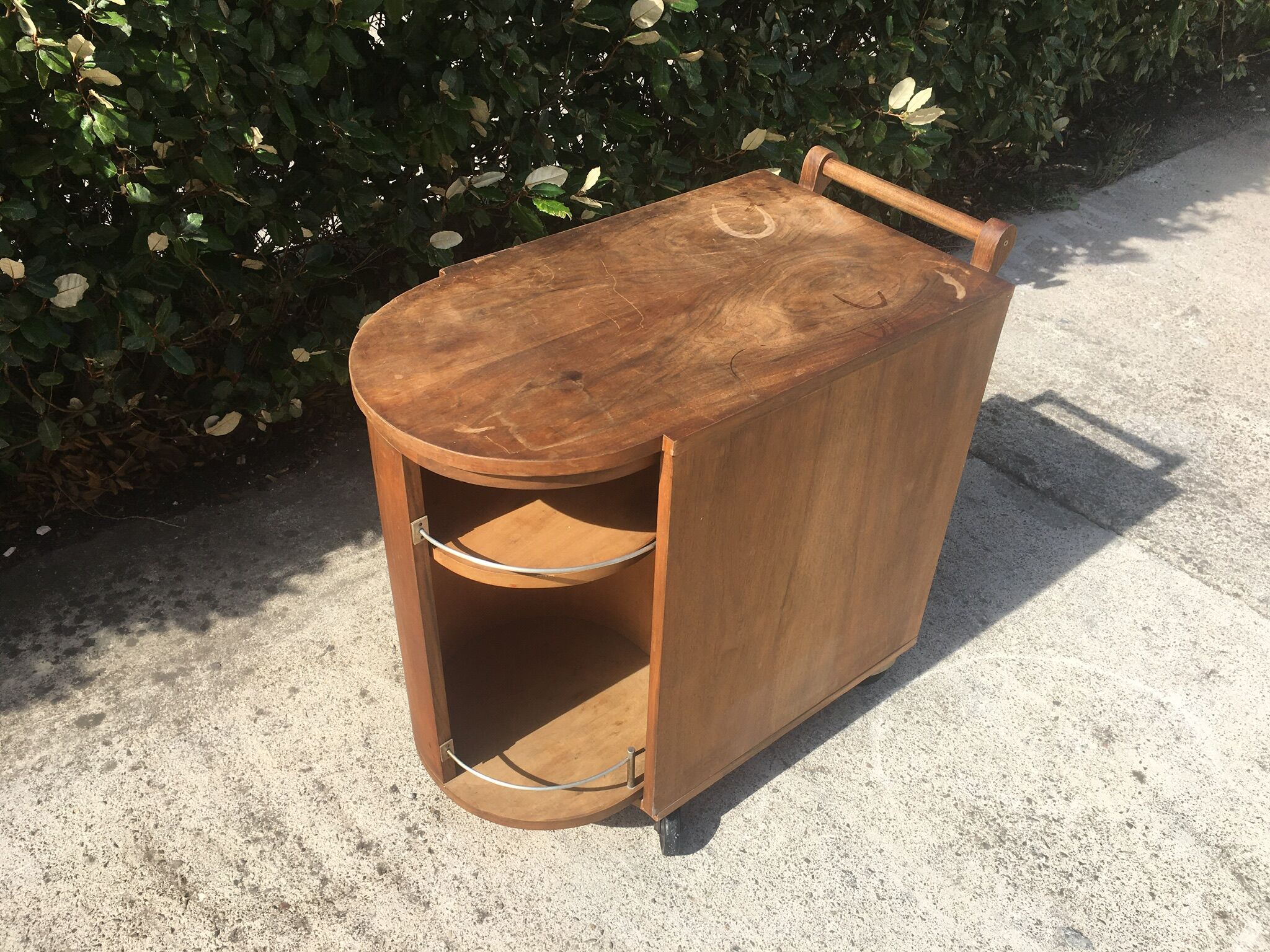 Art deco rolling bar