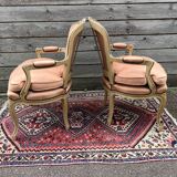 Paire de fauteuils cabriolets de style Louis XV
