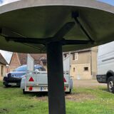 Table de bistrot jardin vintage panneau routier sens interdit