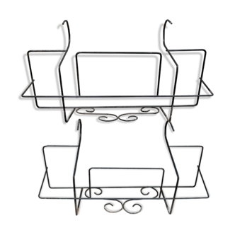 Set of two iron planters