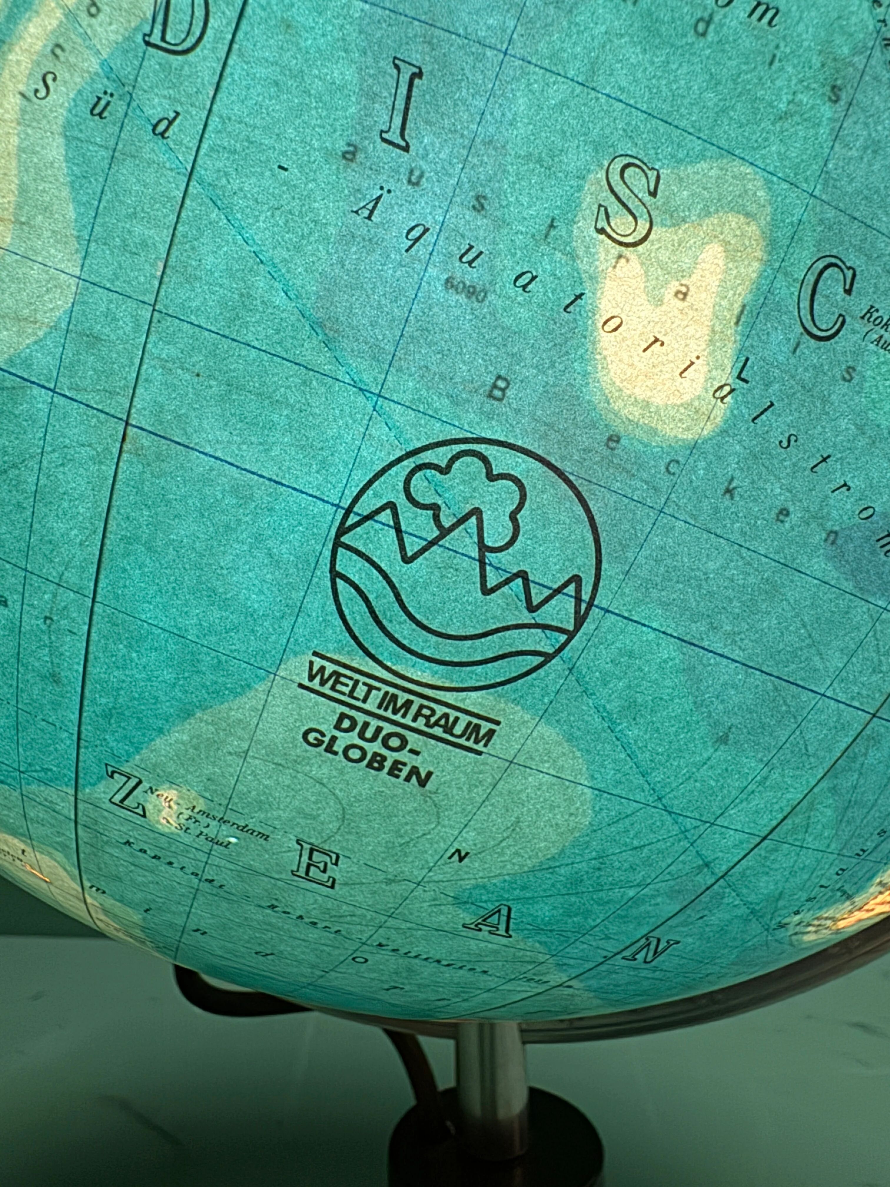 Vintage 1980s German Welt Im Raum Duo glass globe lamp