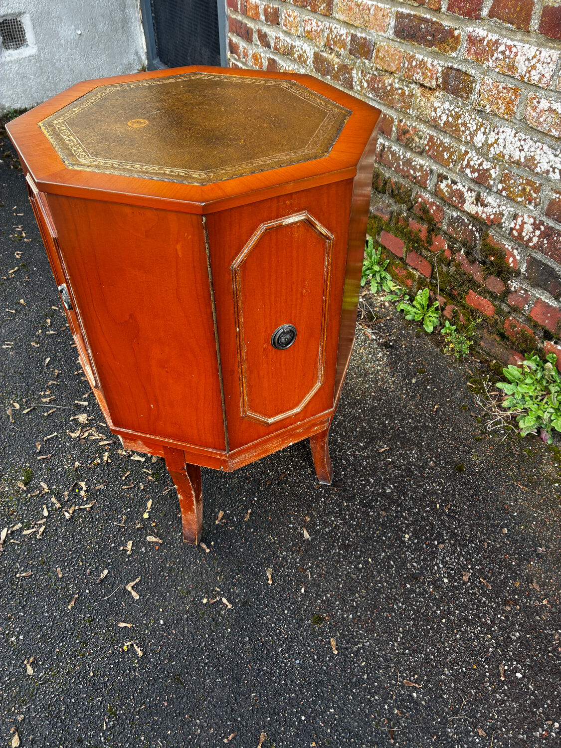 Vintage octagonal bar cabinet – leather top – Art Deco style – years