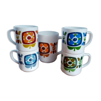 Mobil Mugs and Pitcher