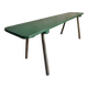 Banc ancien en pin avec pieds en châtaignier, finition peinte en vert, France vers 1900–1930