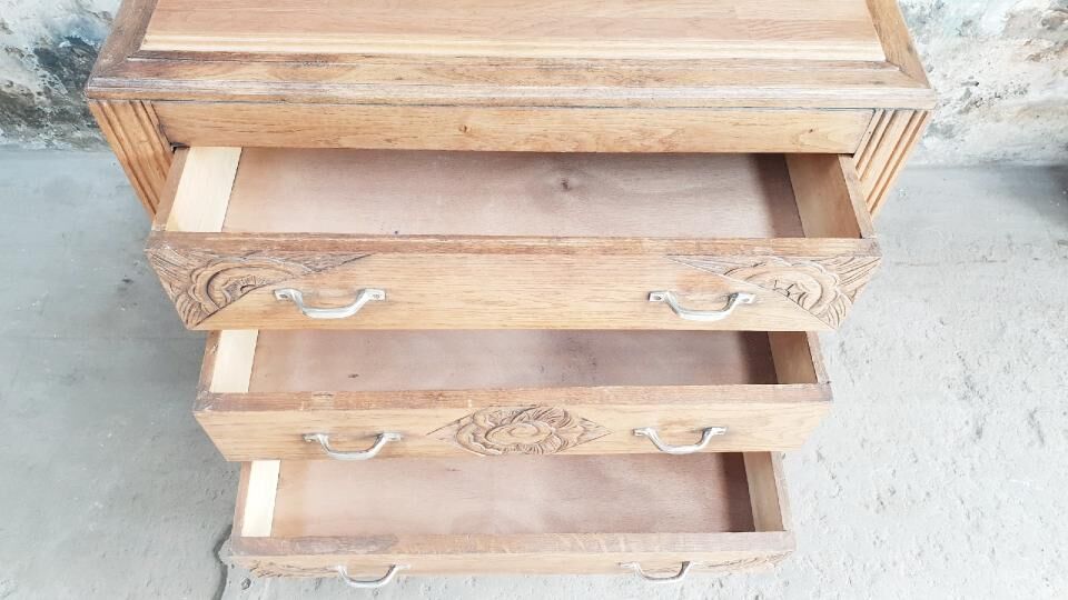 Vintage chest of drawers