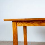 Dining room table in Landes pine by Pierre Gauthier Delaye, published by Vergneres