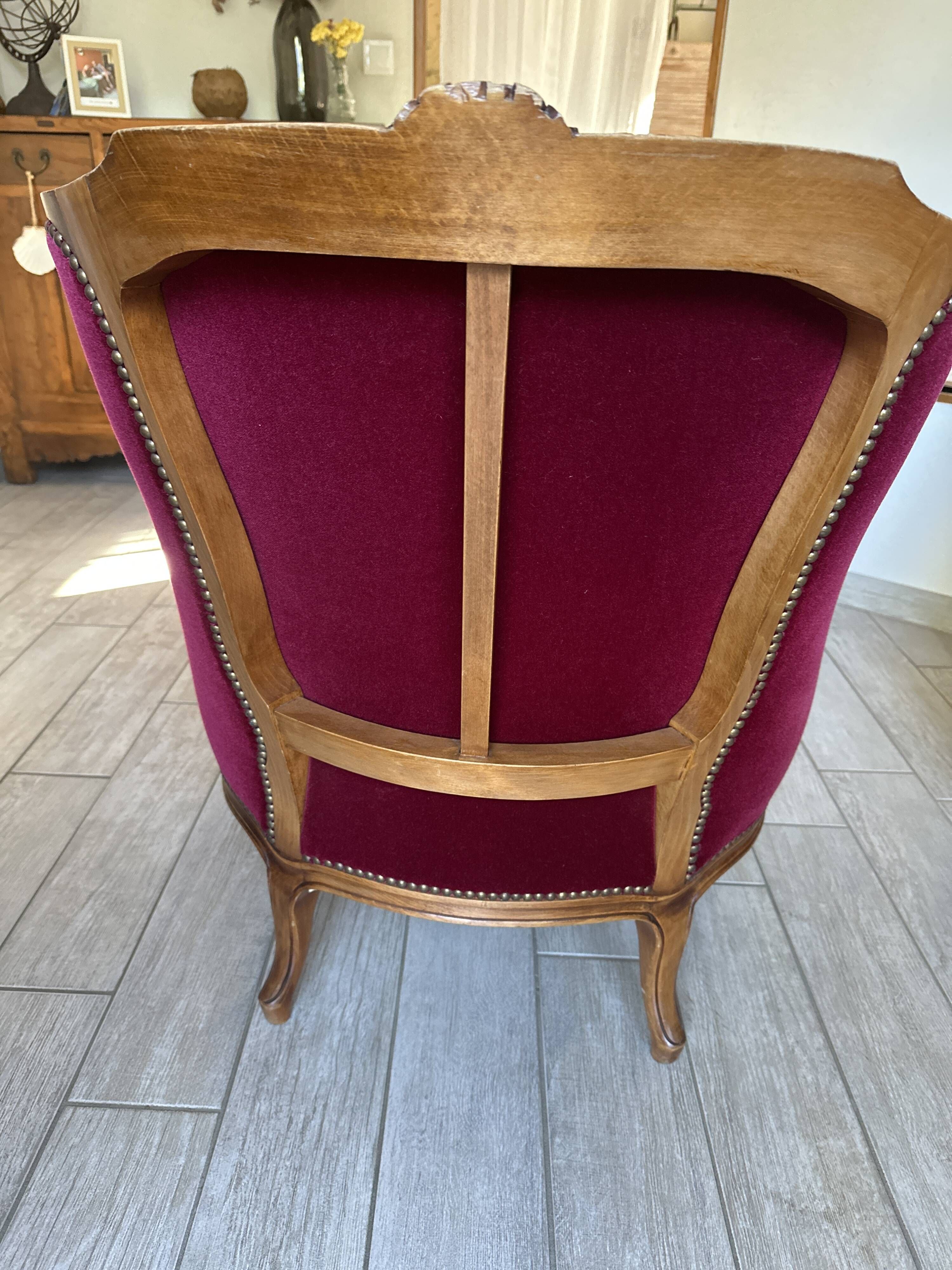 Bergère Gondole armchair in Louis XV style – Bordeaux / Red Velvet