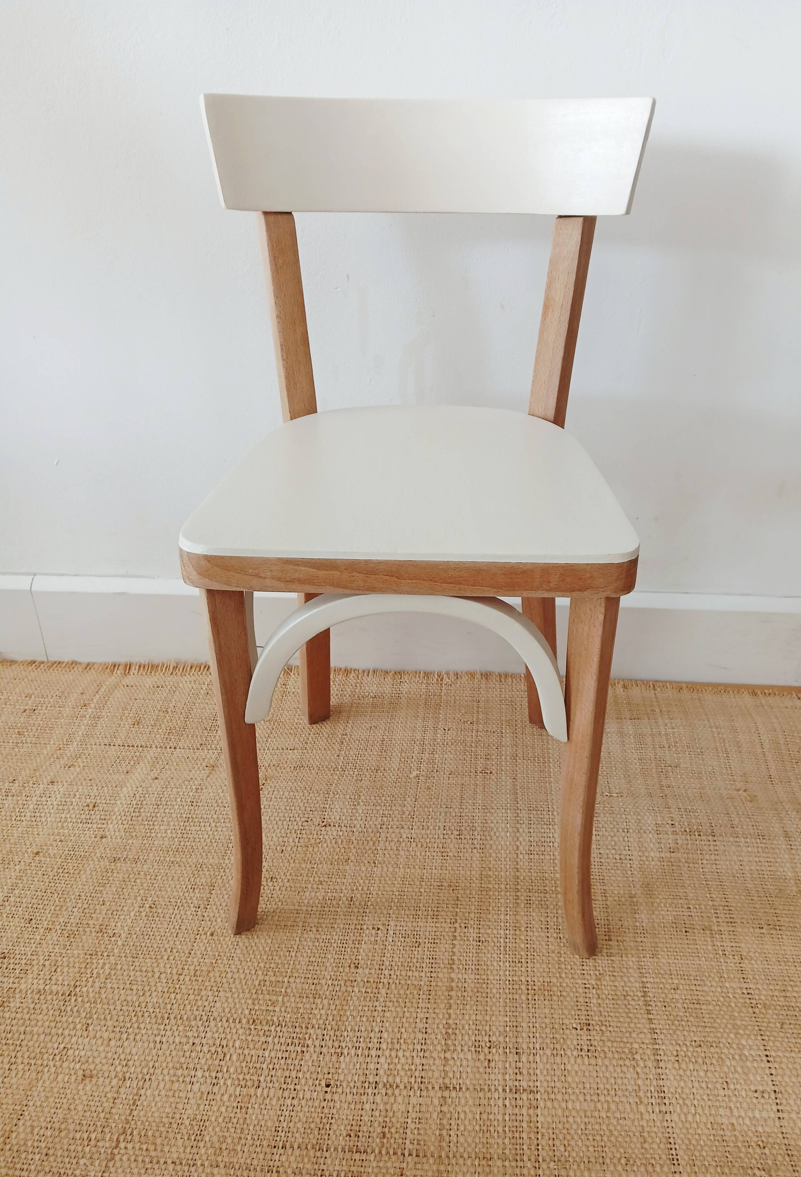 BAUMANN CHILDREN'S DESK CHAIR