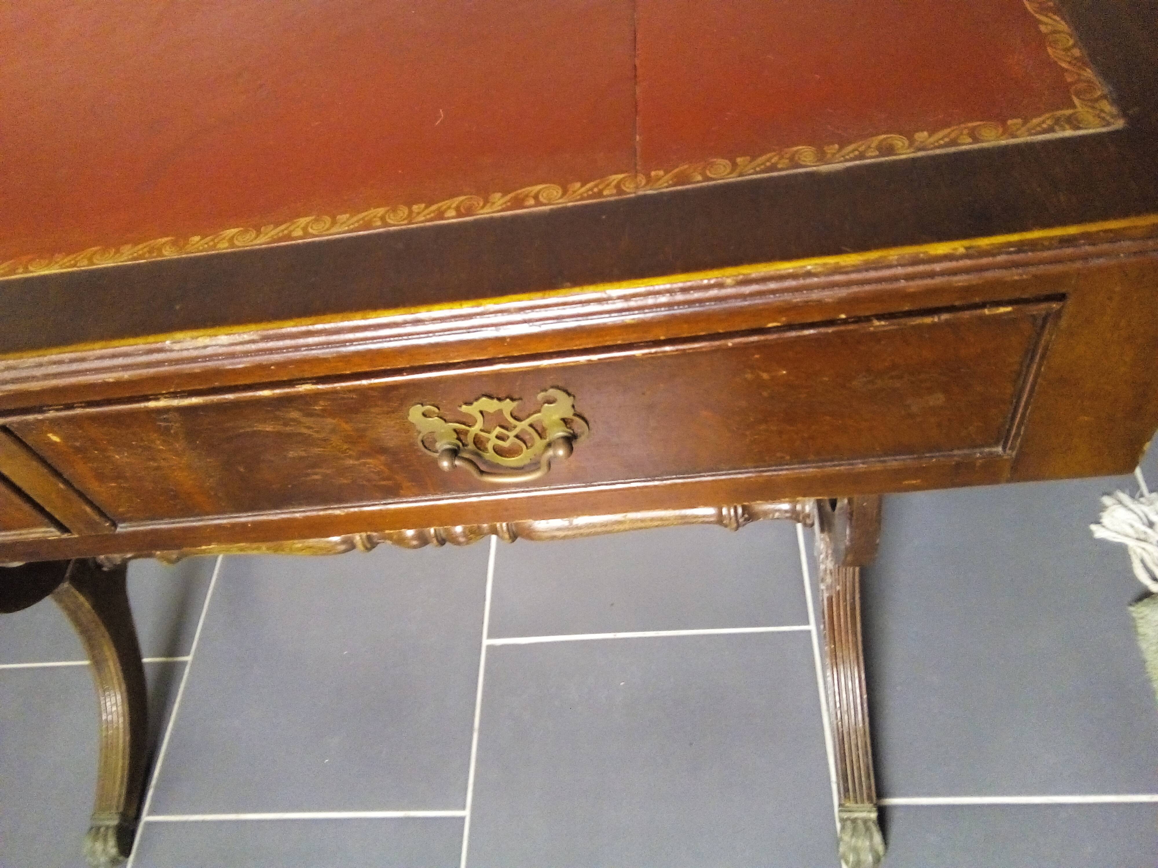 Desk style English leather