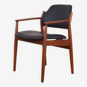 Mid-Century Danish Teak Chairs Model 62a by Arne Vodder for Sibast, 1960s.