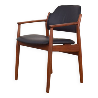 Mid-Century Danish Teak Chairs Model 62a by Arne Vodder for Sibast, 1960s.
