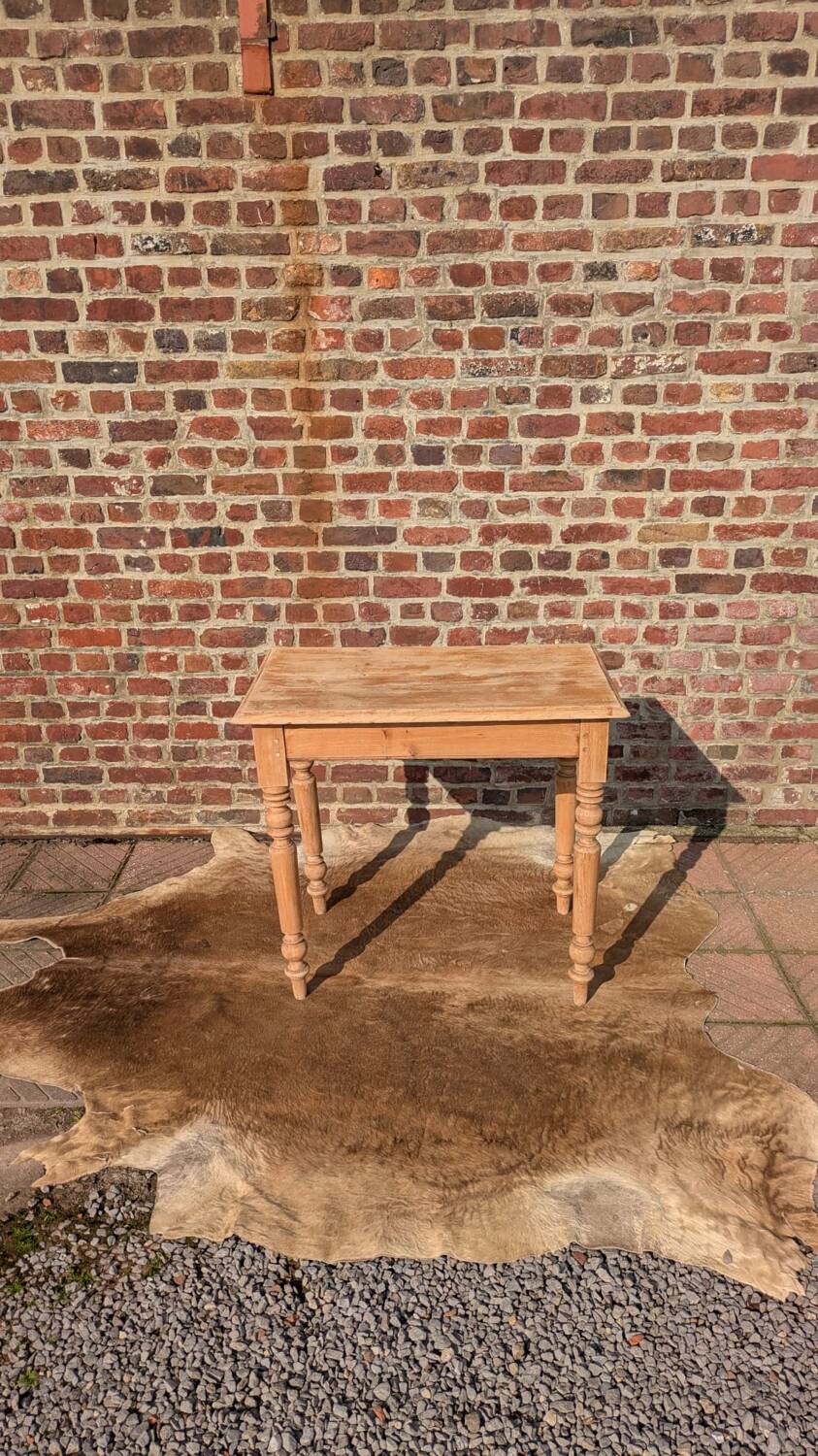 Bistro table
