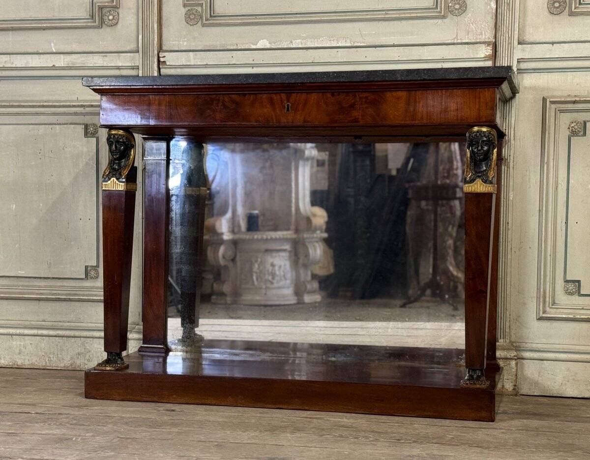 “Return from Egypt” console in mahogany, early 19th century