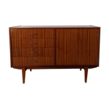 Buffet moderniste des années 1970