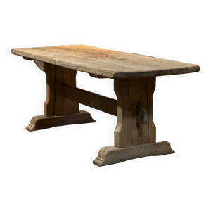 table de monastère