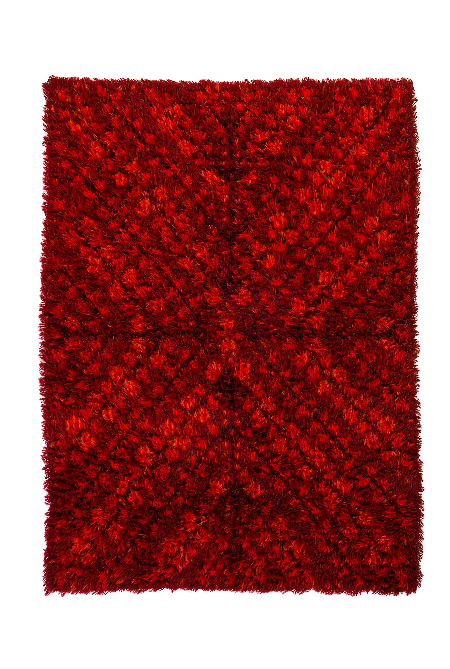 Scandinavian 20th century modern rya rug by AB Wahlbecks. 174 x 140 cm (68.5 x 55.19 in)
