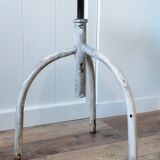 Industrial screw stool