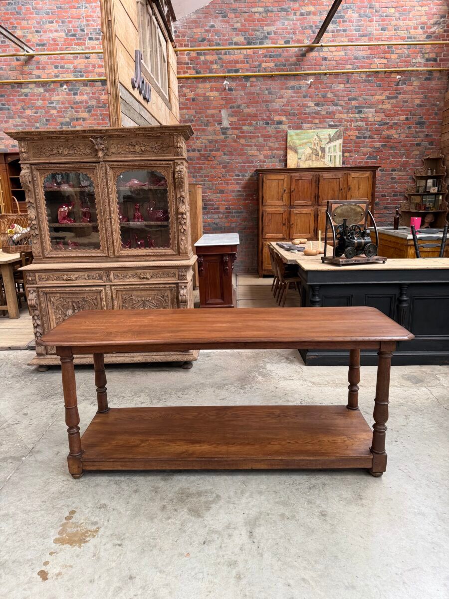 Draper's table from the early 20th century in oak