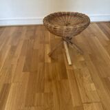 Tabouret en osier pieds croisés