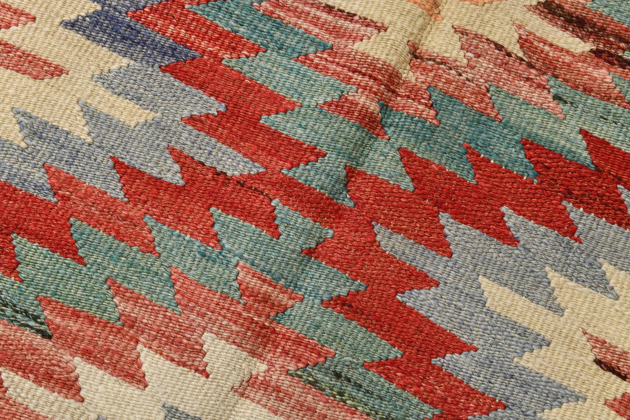 5x9 Faded Color Turkish Vintage Kilim Rug, 141x275Cm Geometric Style Kilim