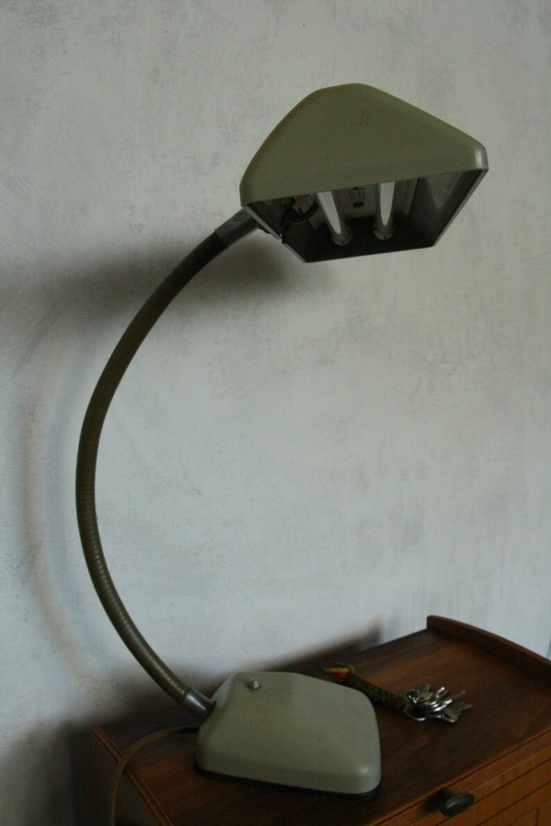 Lampe de bureau industrielle