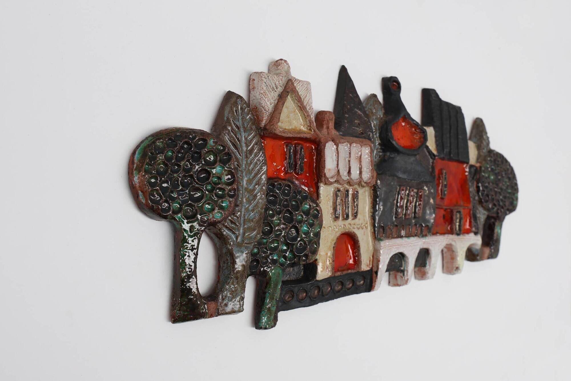 Ceramic wall plaquette by the Belgian Artist Elisabeth Vandeweghe for Ampho