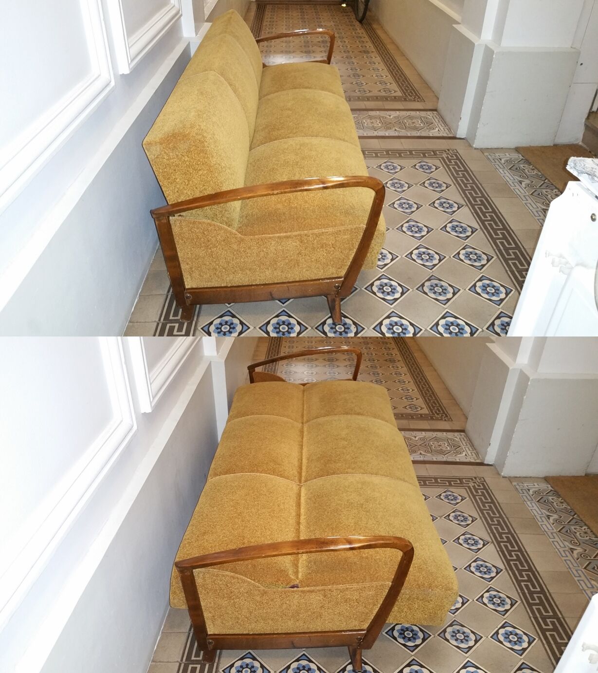 Scandinavian 50s/60s gold daybed canapé.
