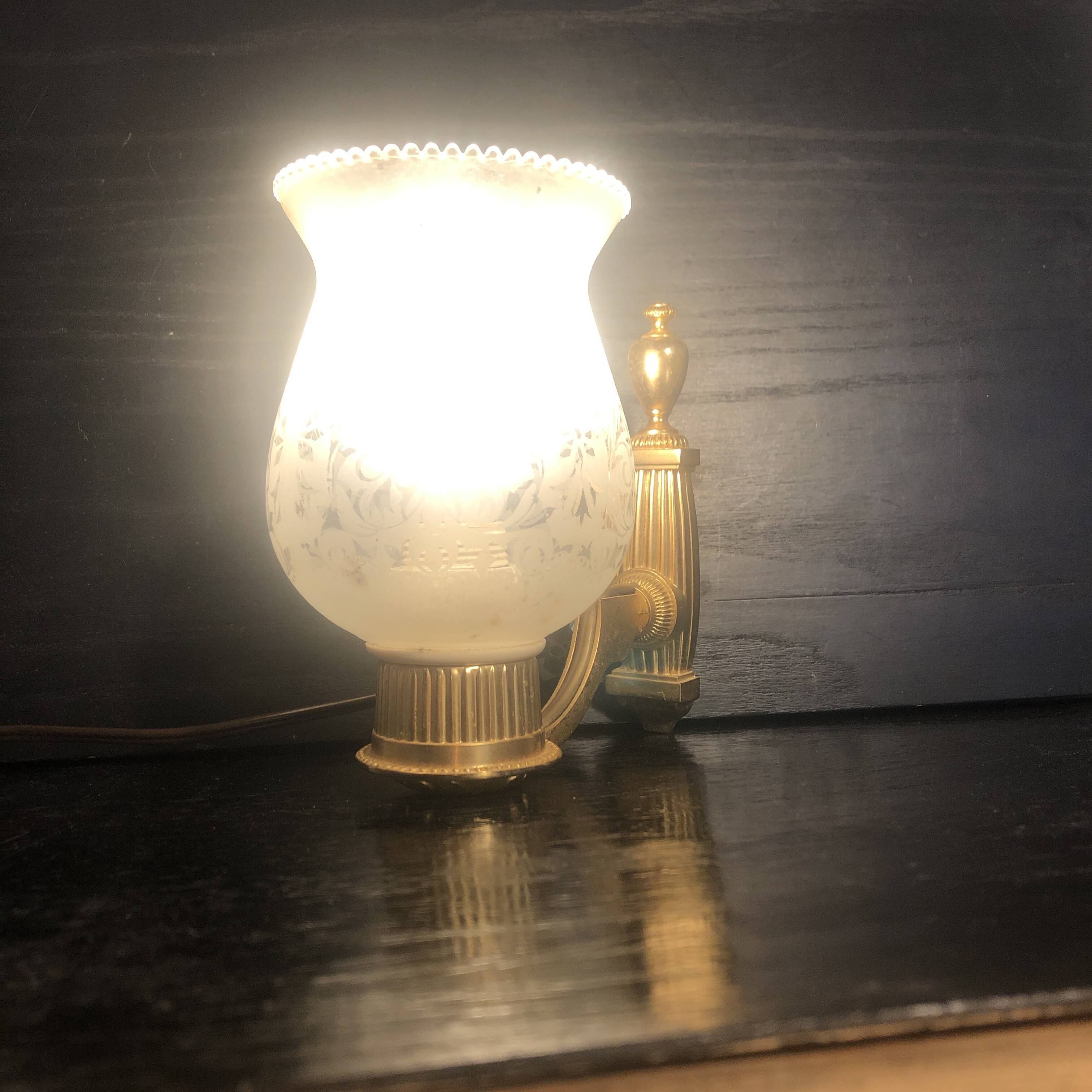 Pairs of Art Deco appliqués