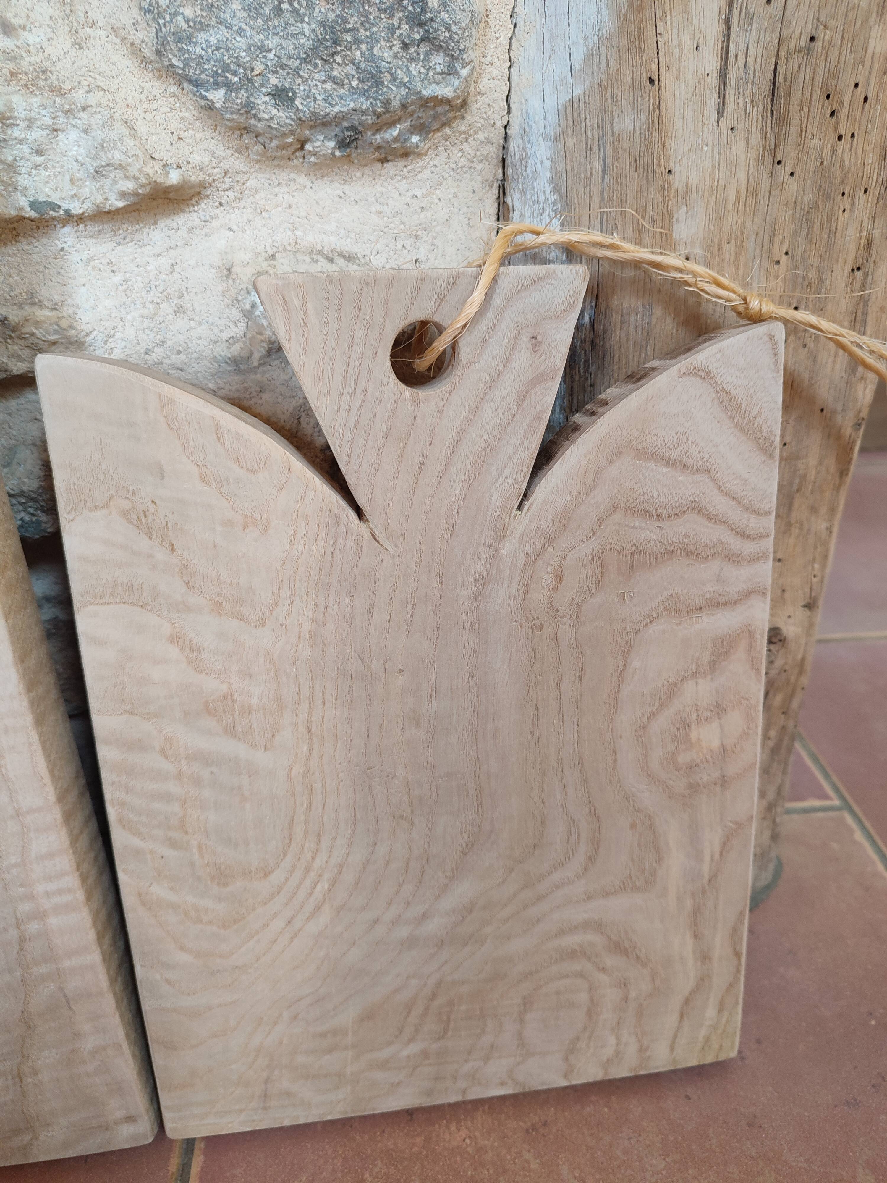 Moustache cutting board in batch