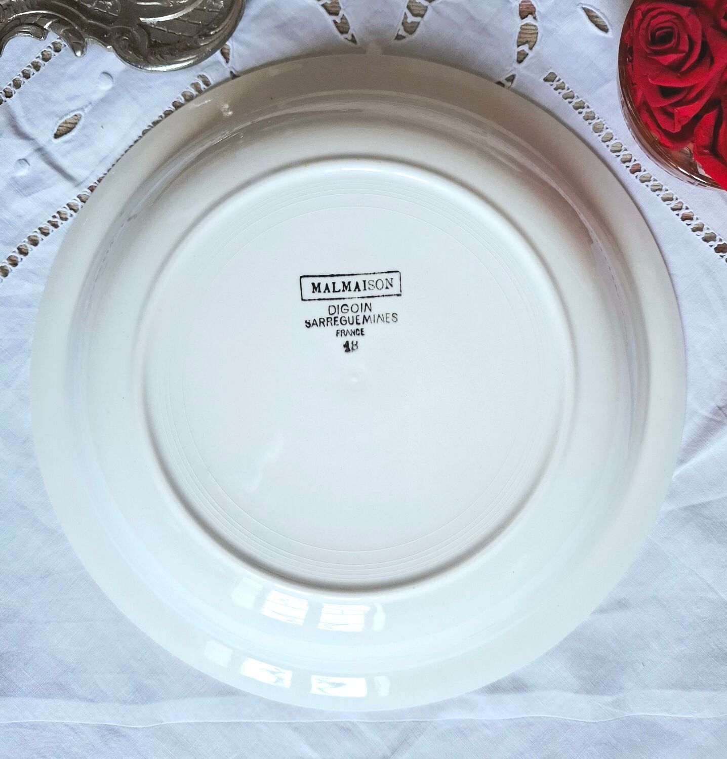 Mismatched antique flat plates in earthenware accompanied by a p