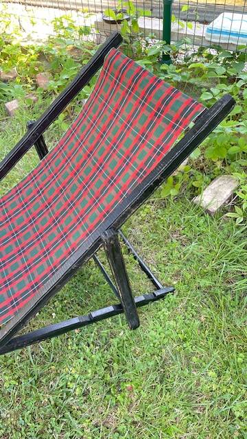 Vintage folding deck chair