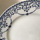 Lot of five flat plates Terre de fer