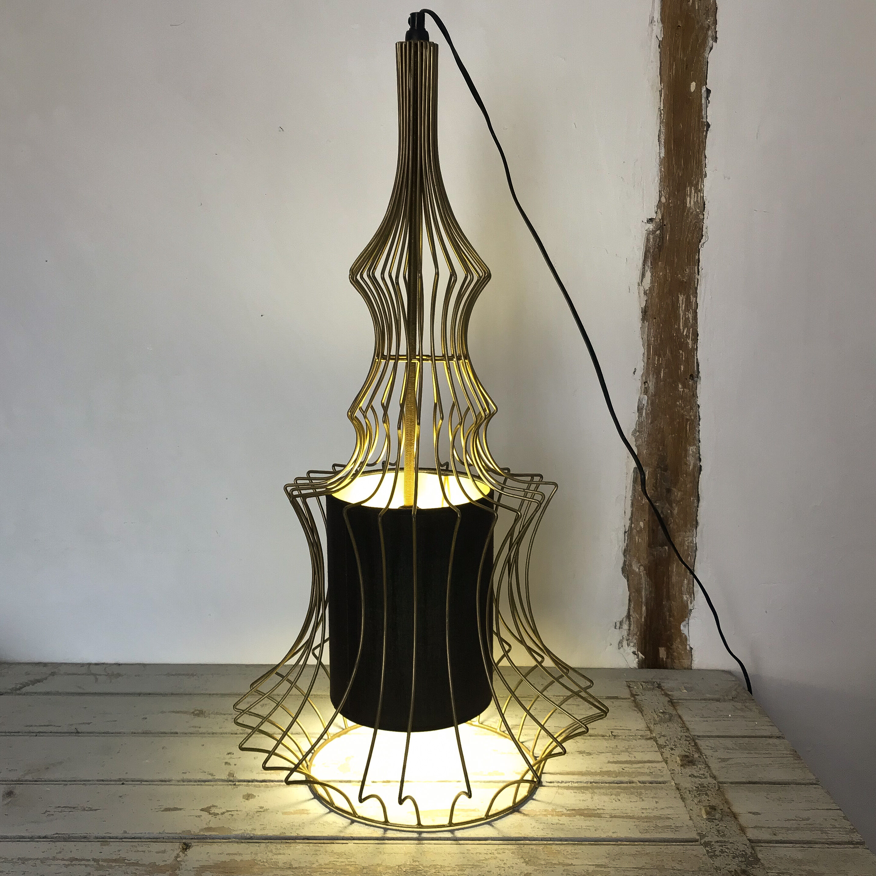 Gold wired suspension