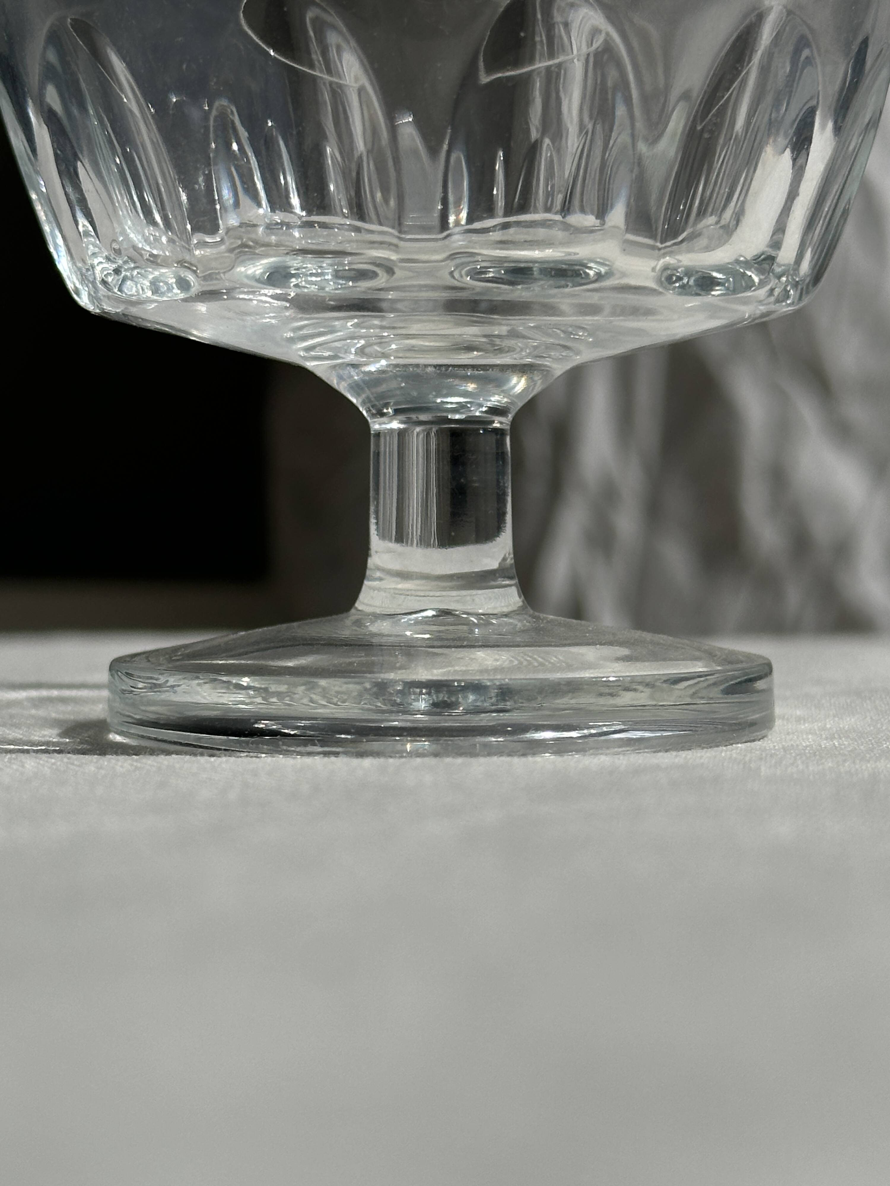 11 France Arcoroc footed bowls