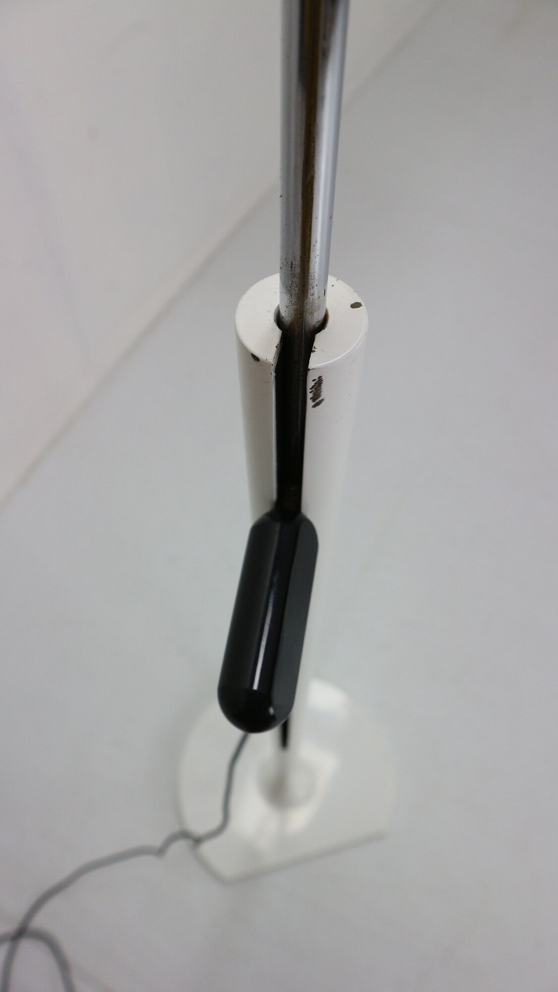Floor lamp "Coupe" Joe Colombo for Oluce Production 1967, Italy
