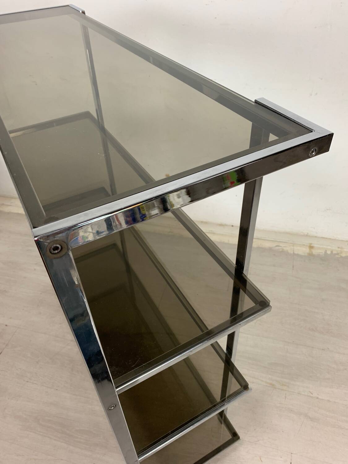 Glass shelf